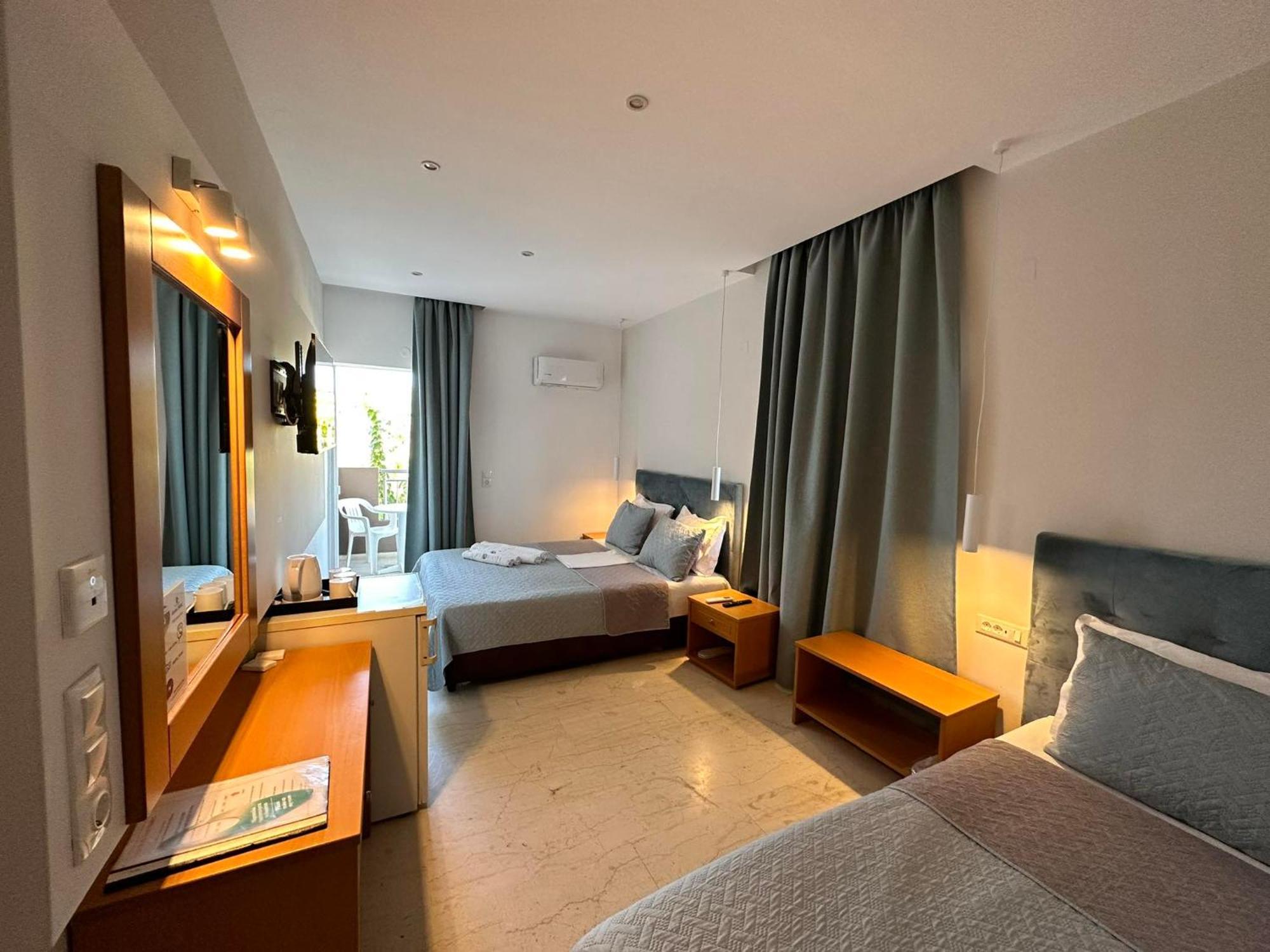 Castro Hotel Amoudara  Bagian luar foto