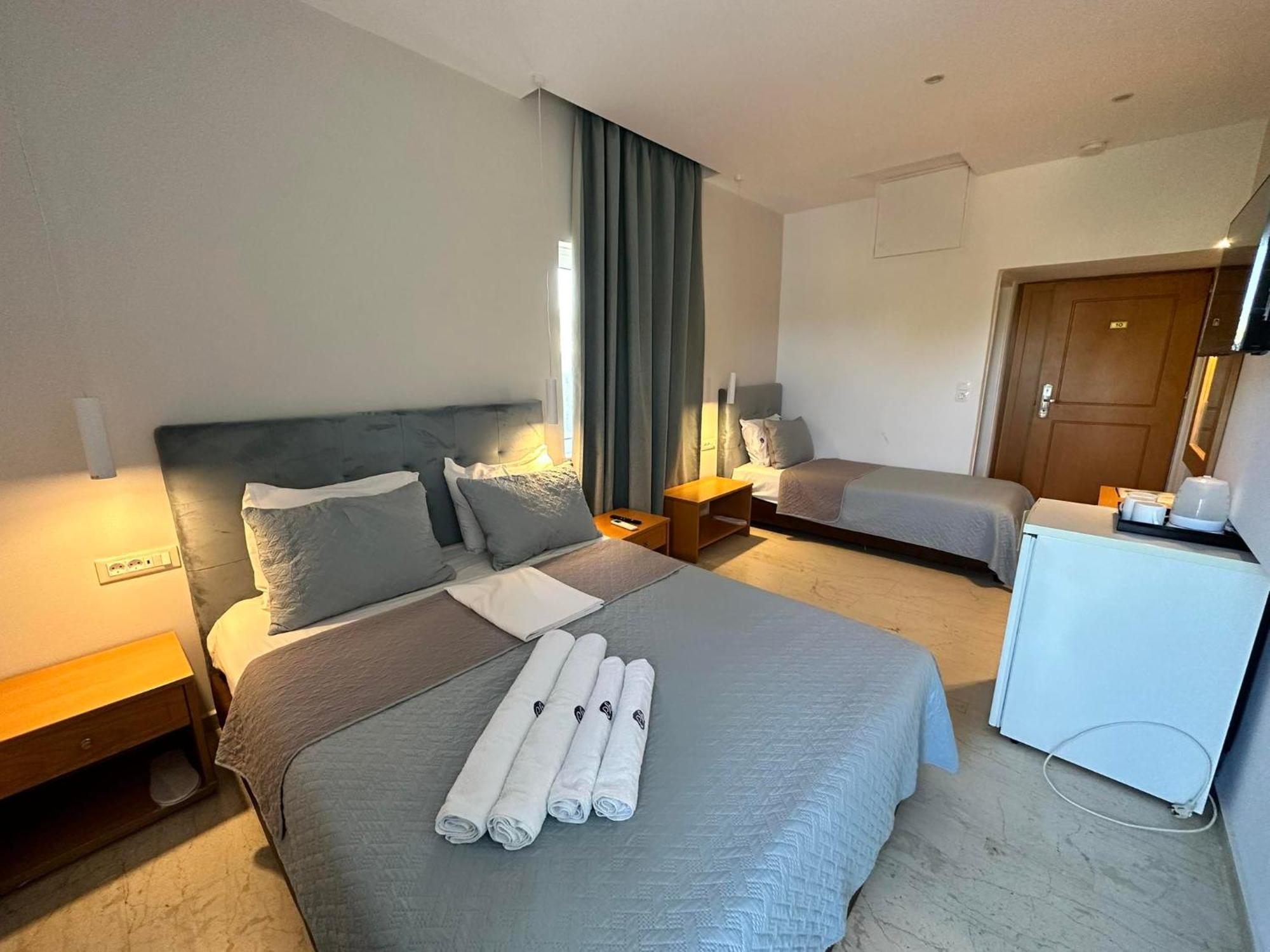 Castro Hotel Amoudara  Bagian luar foto