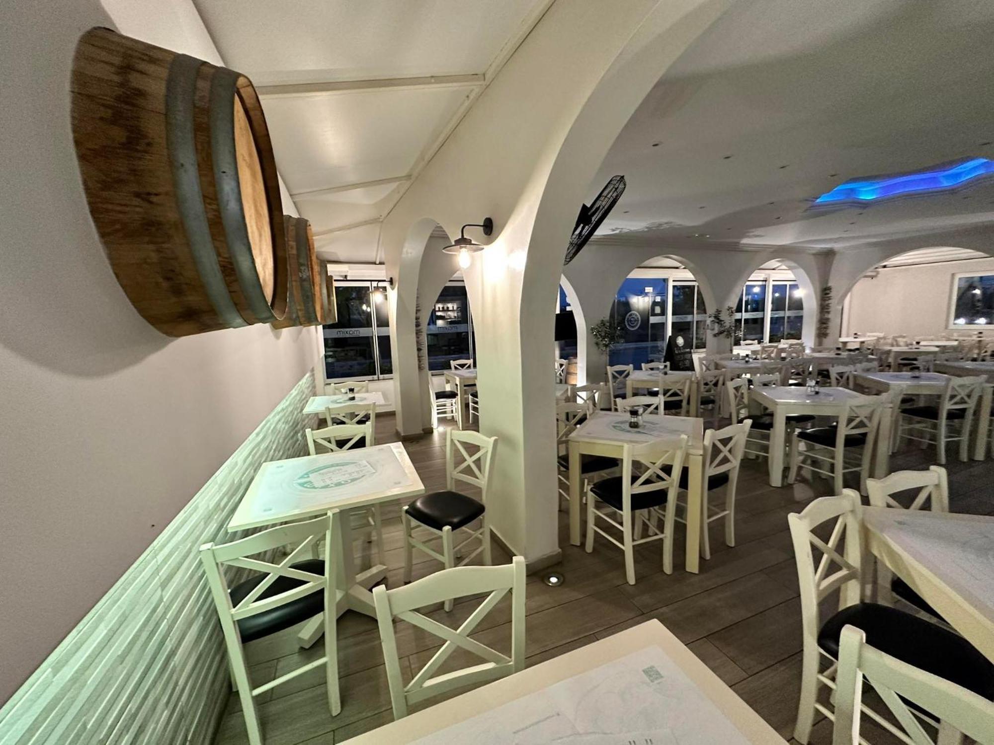 Castro Hotel Amoudara  Bagian luar foto