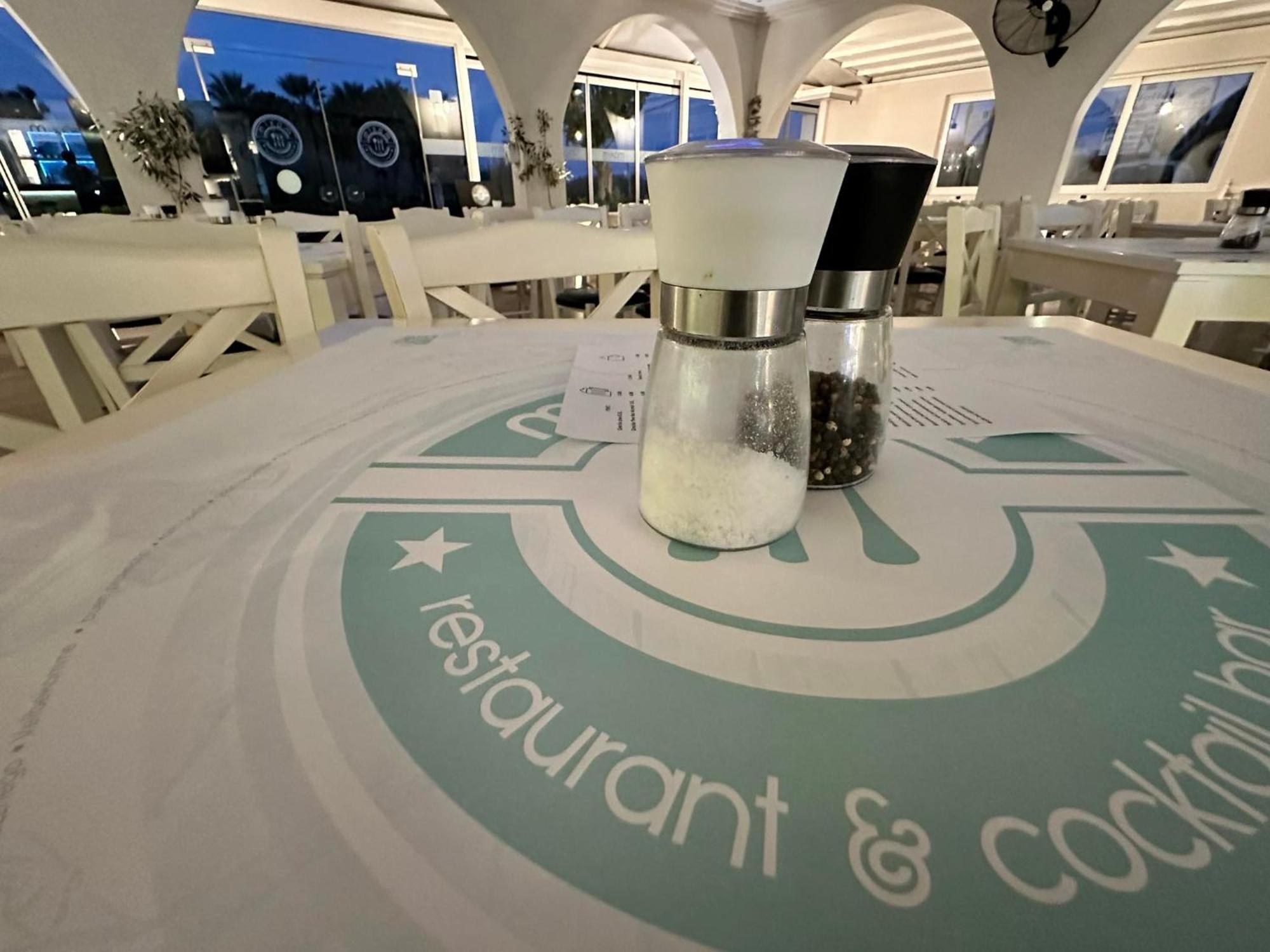 Castro Hotel Amoudara  Bagian luar foto